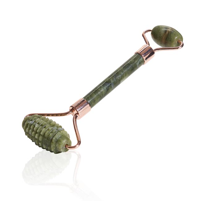 jade roller with smooth and studded side